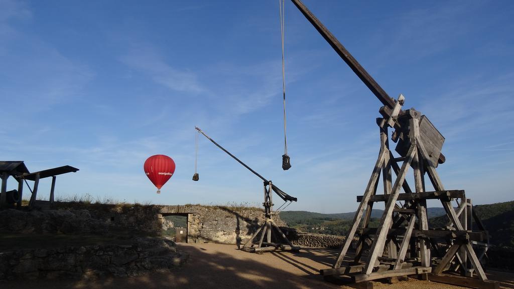 Au Pied Du Chateau - 5 A 11 Personnes - Baignade-Canoe-Piste Cyclable A 100 M Castelnaud La Chapelle Kültér fotó