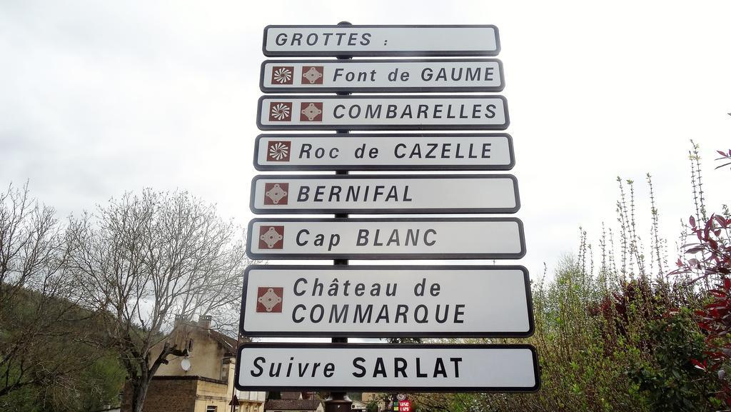 Au Pied Du Chateau - 5 A 11 Personnes - Baignade-Canoe-Piste Cyclable A 100 M Castelnaud La Chapelle Kültér fotó